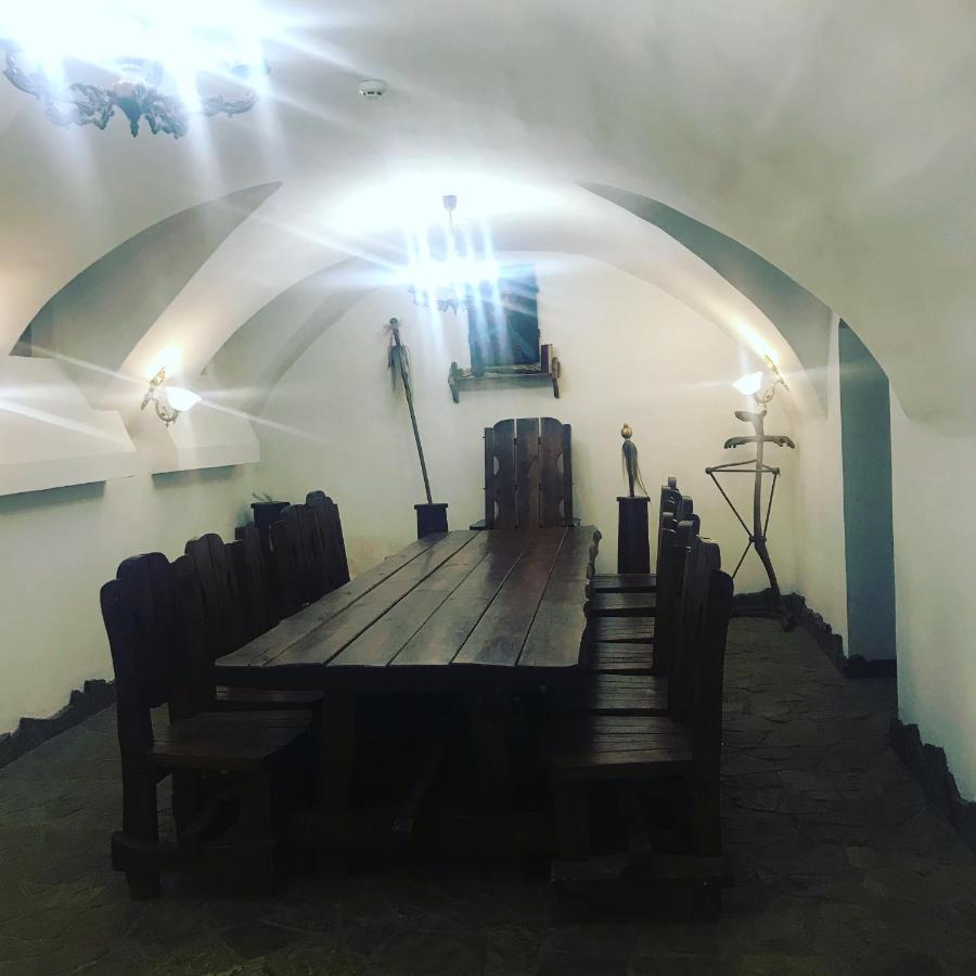 Готельний Комплекс Трапезна Subbotiv Eksteriør bilde